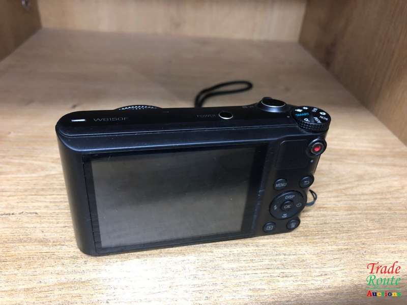 Samsung WB150F Digital Camera - (14 MP, 18x Optical Zoom) 3 inch LCD Screen