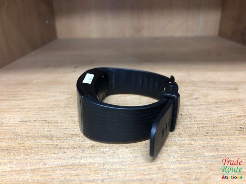LARGE - Samsung Gear Fit2 Pro Fitness Tracker Large SM-R365 GPS Sports Band