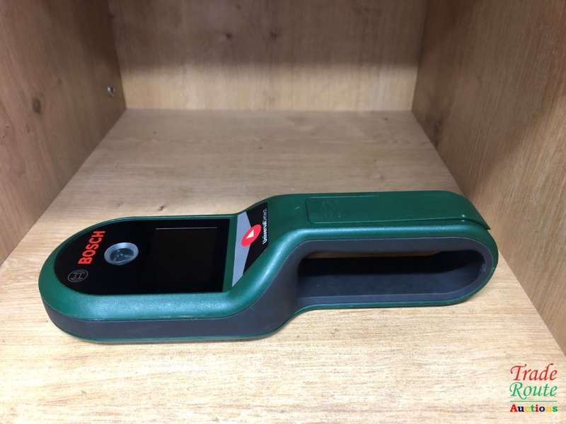 Bosch UniversalDetect Digital Detector (Black and Green)