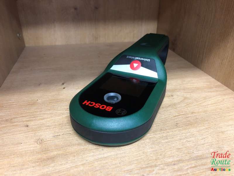 Bosch UniversalDetect Digital Detector (Black and Green)