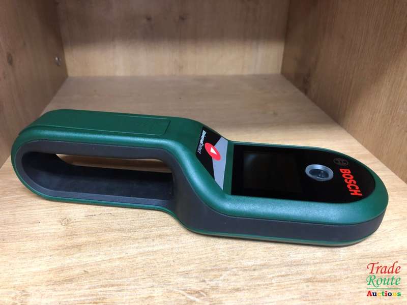 Bosch UniversalDetect Digital Detector (Black and Green)