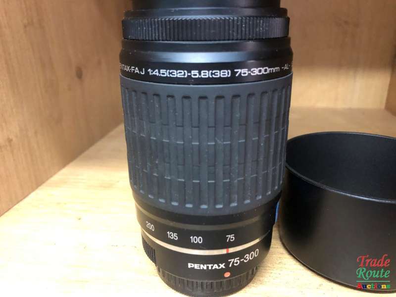 PENTAX 75-300mm - SMC PENTAX - FA J TELEPHOTO ZOOM f4.5-5.8 AL LENS