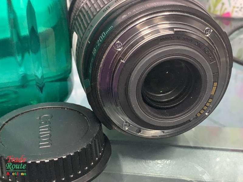 Canon EF-S 18-200mm f/3.5-5.6 IS EF-s - IMAGE STABILIZER LENS for CANON DSLR Cameras
