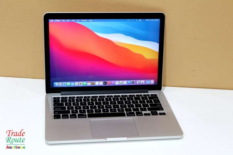 MacBook Pro 13.3-inch ** RETINA ** Core i5 2.7GHz | 8GB RAM | 128GB SSD * BIG SUR