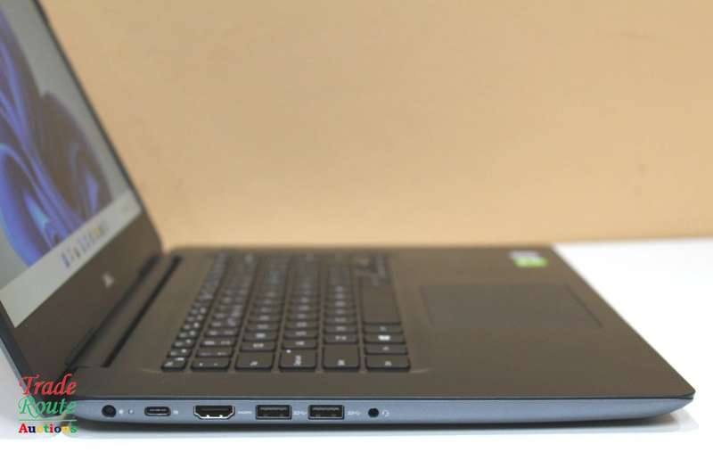 Dell Vostro 5581 15.6" FHD LAPTOP Intel Core i7 8565U 8th Gen 1.8GHz | 16GB RAM | 1TB HDD + 256 SSD