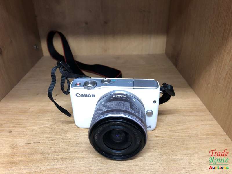 Canon EOS M10 Mirrorless Camera Kit with EF-M 15-45mm Image Stabilization STM Lens Kit (White)