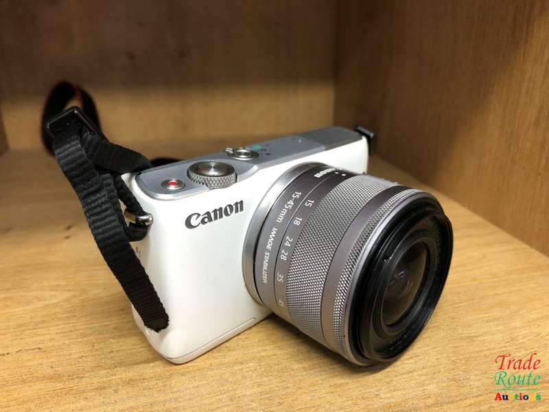 Canon EOS M10 Mirrorless Camera Kit with EF-M 15-45mm Image Stabilization STM Lens Kit (White)