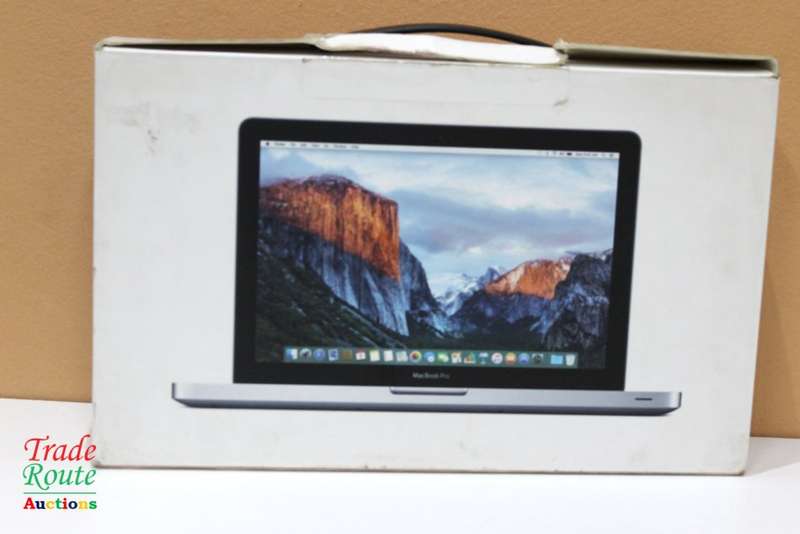 MacBook Pro 13.3-inch | Core i5 2.5GHz - BOXED