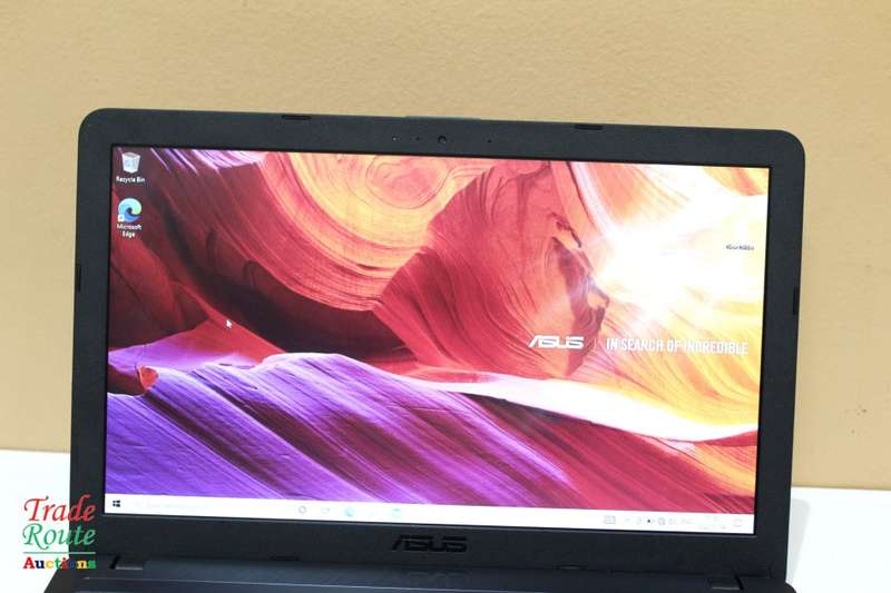 ASUS VIVOBOOK X540UA 15.6 INCH NOTEBOOK | CORE i5 8250U 8th Gen 1.8GHZ | 8GB RAM | 1TB HDD