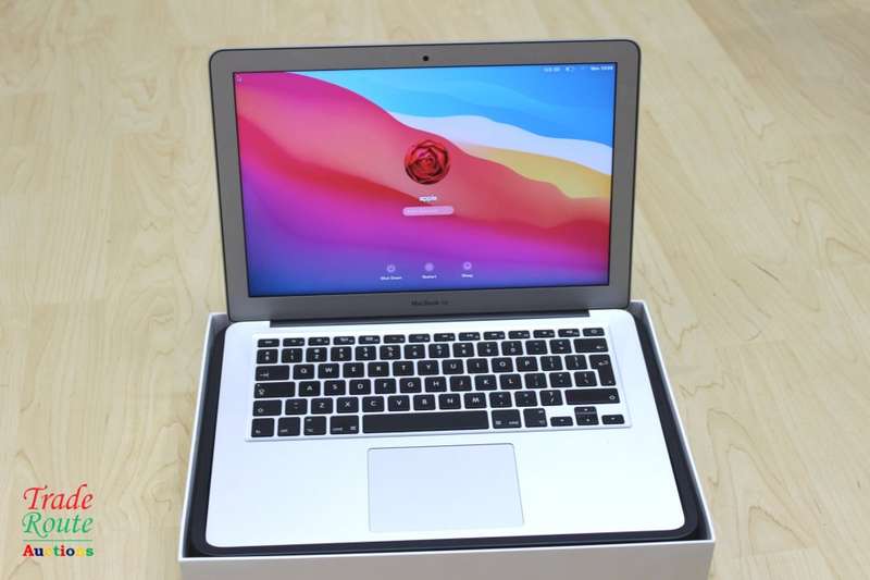 2017 MacBook Air 13.3-inch | Core i5 1.8GHz | 8GB RAM | 128GB SSD MACBOOK AIR 13 INCH