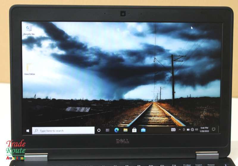 DELL LATITUDE E7270 FHD LAPTOP | CORE i7 6600U 2.6GHz | 16GB RAM | 256GB SSD SOLID STATE | 12.5 inch