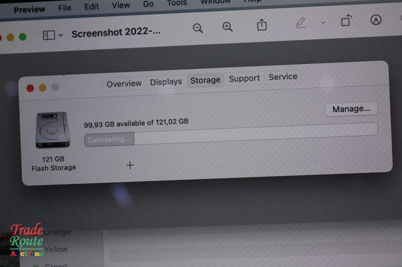 MacBook Pro 13.3-inch  | Core i5 2.3GHz | 8GB RAM | 128GB SSD - 2017 - ** Please Read **