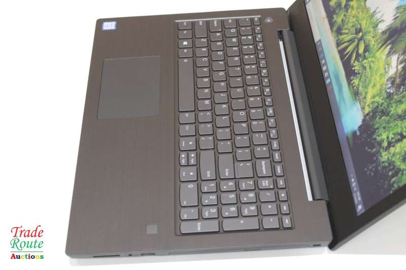 LENOVO V330-15IKB 81AX  | 15.6 inch | CORE i5 7200U 7th GEN 2.5GHZ | 8GB RAM | 256GB SSD