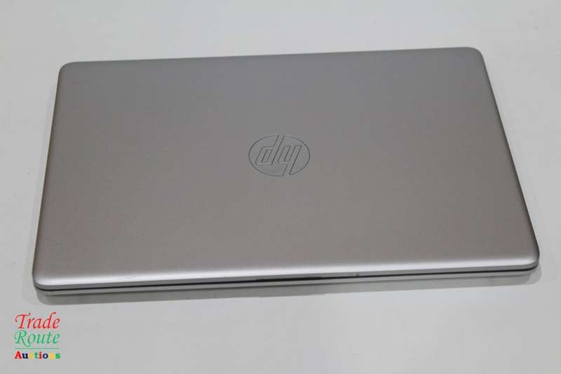 HP Laptop 14-cf0xxx 14" LAPTOP | Intel Core i5 8250U 8th Gen 1.8GHz | 4GB RAM | 128GB SSD - PLZ READ