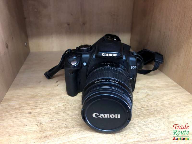 Canon EOS 350D Digital SLR camera (BLACK) WITH 18-55 mm EFS LENS