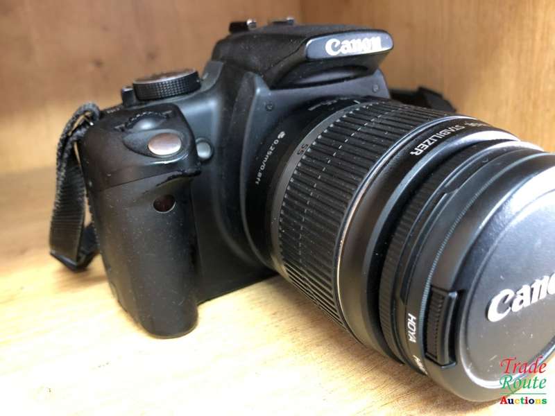 Canon EOS 350D Digital SLR camera (BLACK) WITH 18-55 mm EFS LENS