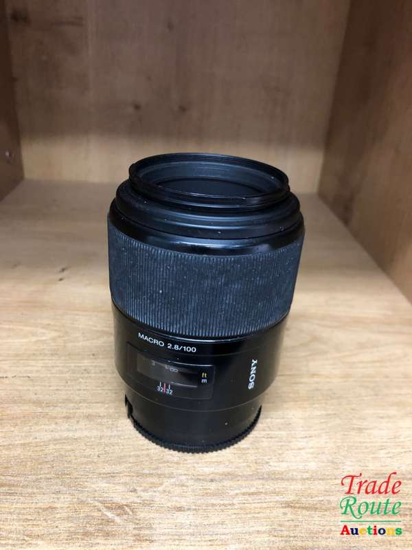Sony 100mm f/2.8 Macro Lens - A Mount