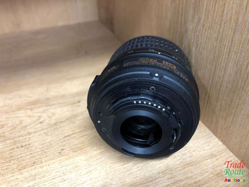 Nikon AF-S DX NIKKOR 18-55mm f/3.5-5.6G Vibration Reduction Zoom Lens Auto Focus for Nikon DSLR