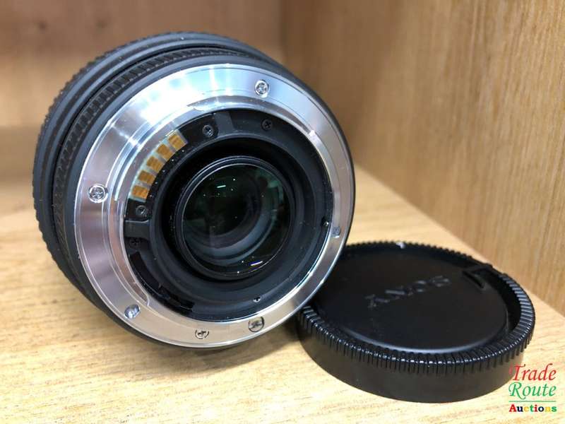 SIGMA APO DG 70-300mm Telephoto Zoom Lens for SONY DSLR A MOUNT Cameras