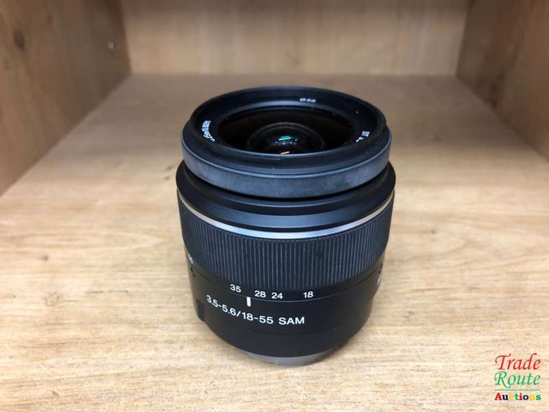 Sony 18-55mm f/3.5-5.6 SAM DT Standard Zoom Lens