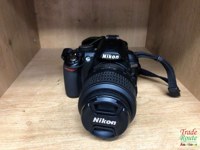 NIKON D3100 DSLR Camera Kit with Nikon 18-55 VR Lens *** BARGAINS ***