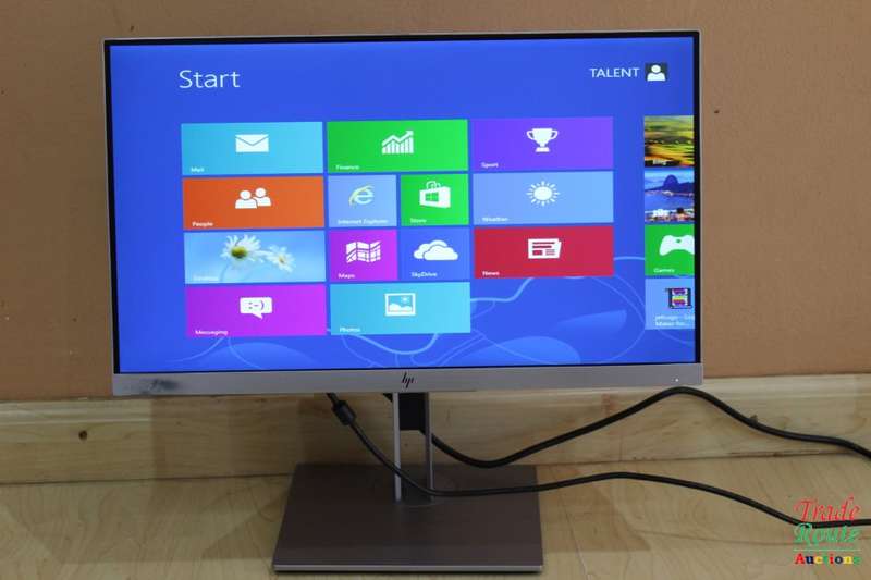 HP EliteDisplay E223 | 21.5" Monitor | HD IPS Screen | Silver | Stylish