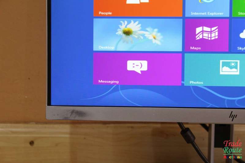 HP EliteDisplay E223 | 21.5" Monitor | HD IPS Screen | Silver | Stylish