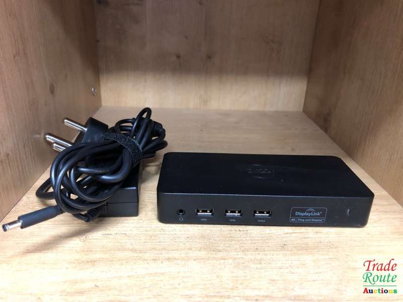 Dell D3100 USB 3.0 Ultra HD/4K Triple Display Docking Station , Black + 45W DELL Charger