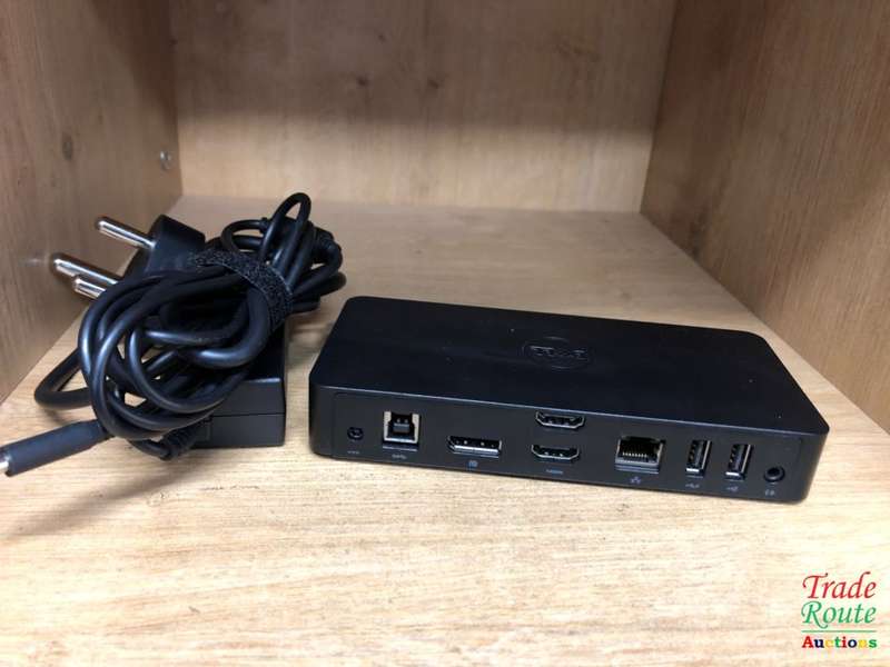 Dell D3100 USB 3.0 Ultra HD/4K Triple Display Docking Station , Black + 45W DELL Charger