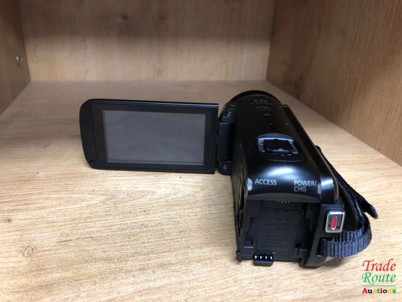 Canon LEGRIA HF R86 3.28MP, 32x Optical Zoom Camcorder