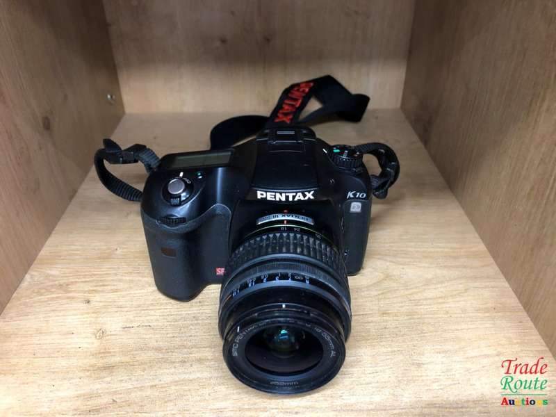 Pentax K10D Digital SLR Camera with 18-55 Lens Kit
