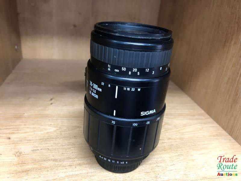 Sigma 70-300mm 4-5.6 DL Macro Lens for Pentax