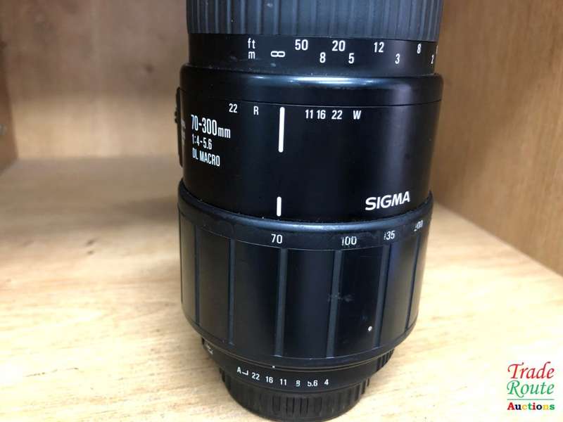 Sigma 70-300mm 4-5.6 DL Macro Lens for Pentax