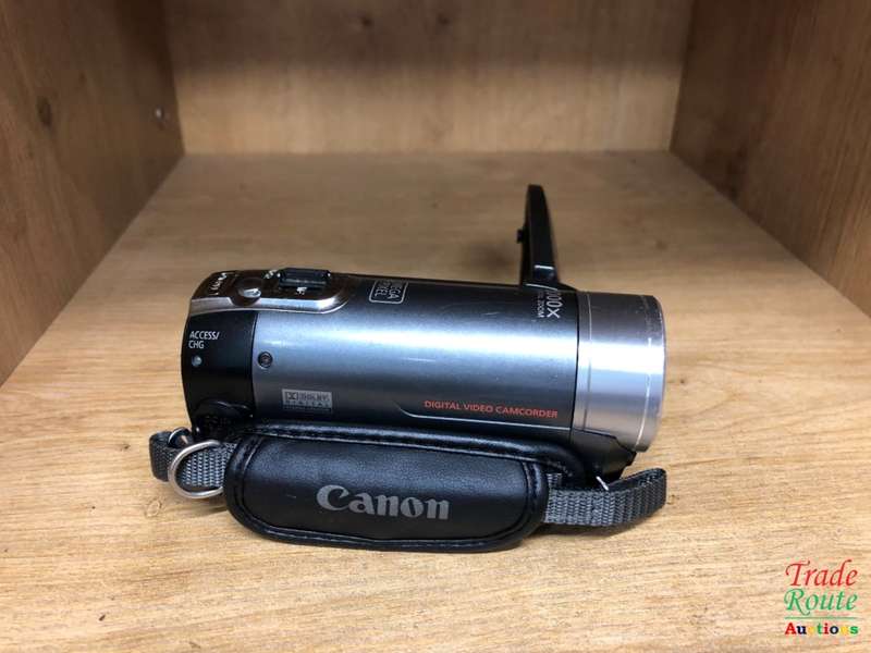 Canon FS-11 Dual Flash Memory Camcorder - BUILT-IN Memory 16GB