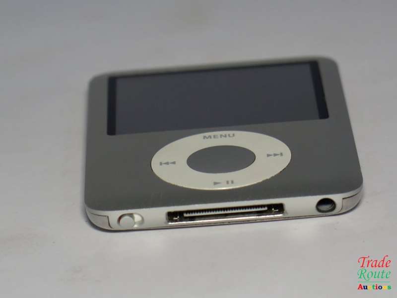 Apple iPod Nano | Silver | 4GB | 3rd Generation | MA978