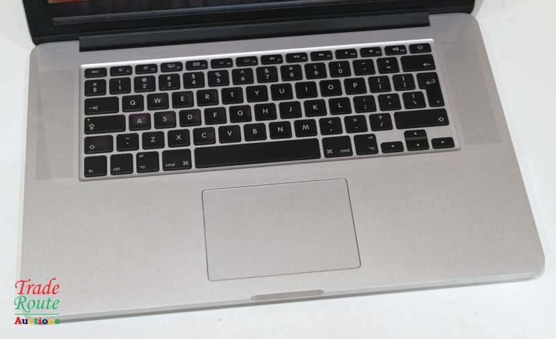 Apple MacBook Pro 15.4-inch Retina Display | Core i7 2.2GHz | 16GB RAM | 256GB SSD - FAULTY LCD
