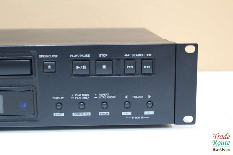 Tascam CD-200BT Rackmount CD Player With Bluetooth Receiver