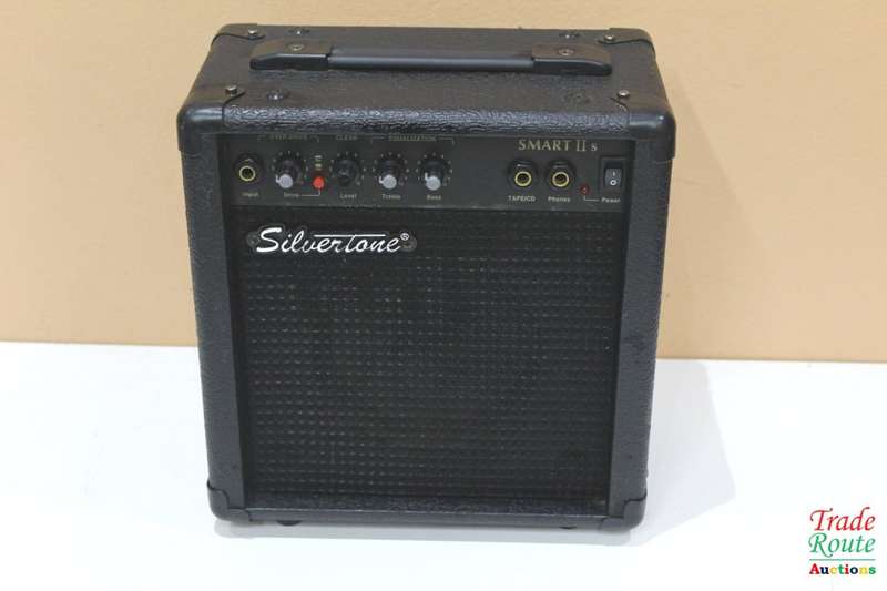 Silvertone Smart II s Portable Practice Guitar Amplifier