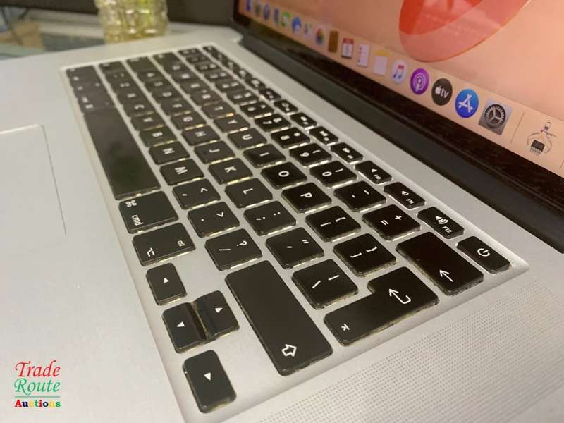 Apple MacBook Pro 15 inch Retina Display | Core i7 2.6GHz | 8GB RAM | 512GB SSD