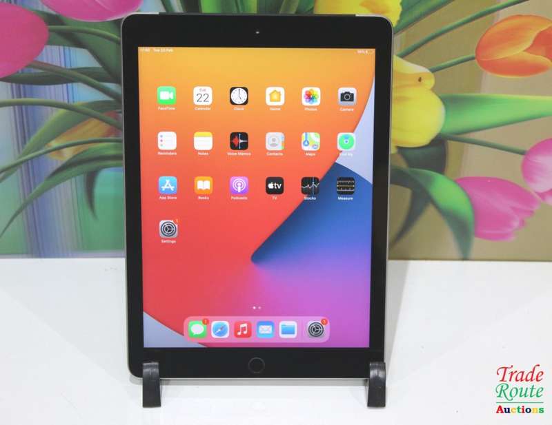 iPad 5th Gen | MP1J2HC/A | WiFi + Cellular | 32GB | A1823 | RETINA