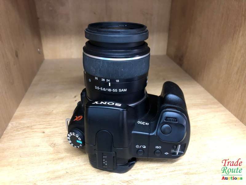 SONY ALPHA A200 DSLR PROFESSIONAL DIGITAL CAMERA + 18-55 SONY LENS KIT