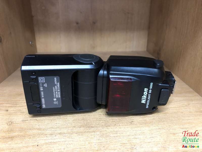 Nikon SB-5000 AF Speedlight Flash for Nikon DSLR Cameras