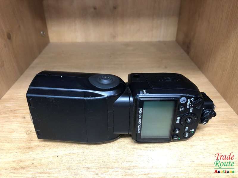 Nikon SB-5000 AF Speedlight Flash for Nikon DSLR Cameras