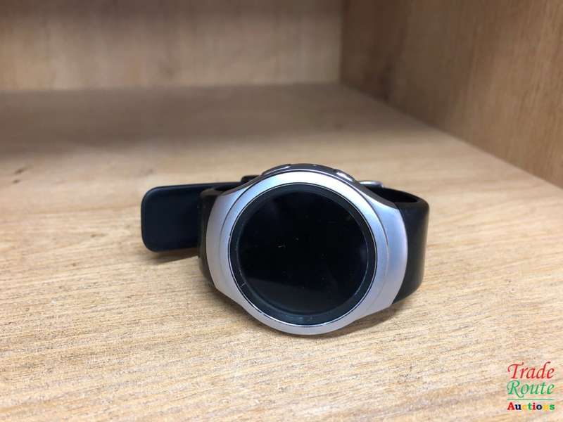 Samsung Gear S2 SMARTWATCH - SM-R720 Watch
