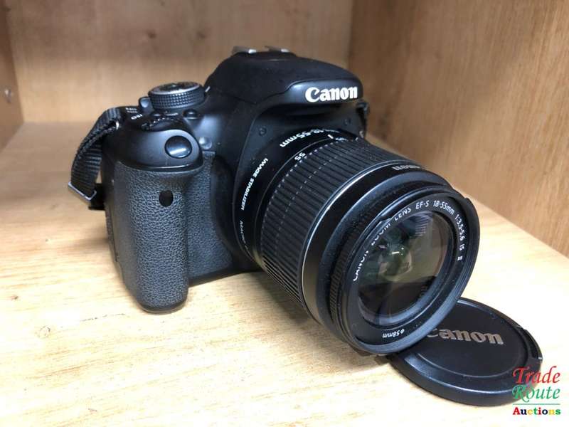 Canon EOS 600D DSLR CAMERA with Canon 18-55 Lens Camera Kit