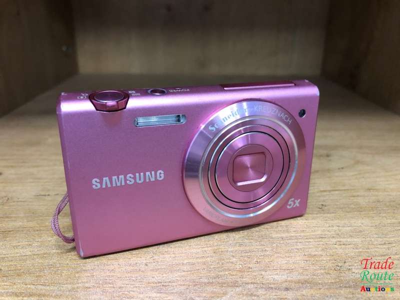 Samsung Multiview MV800 16.1MP Digital Camera with 5x Optical Zoom