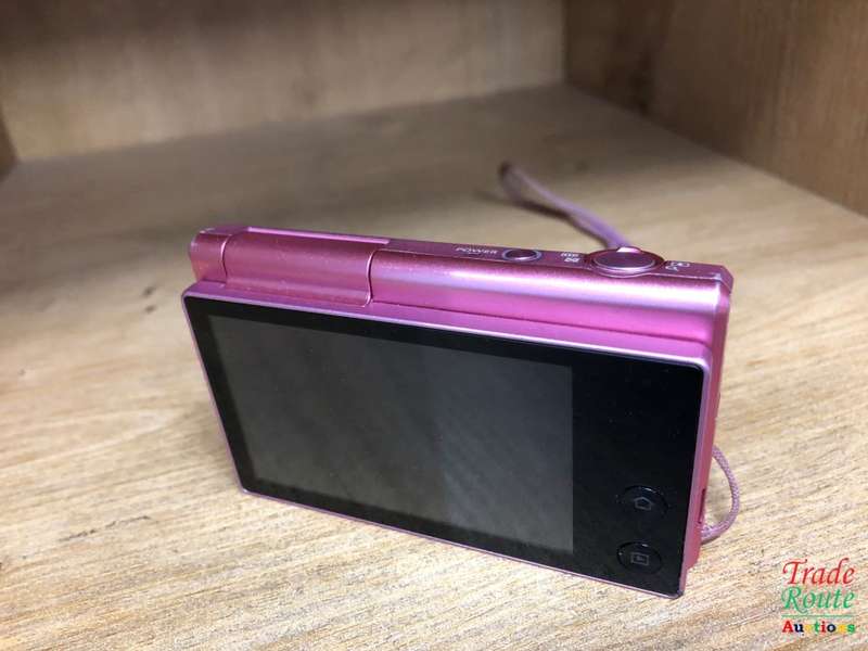 Samsung Multiview MV800 16.1MP Digital Camera with 5x Optical Zoom