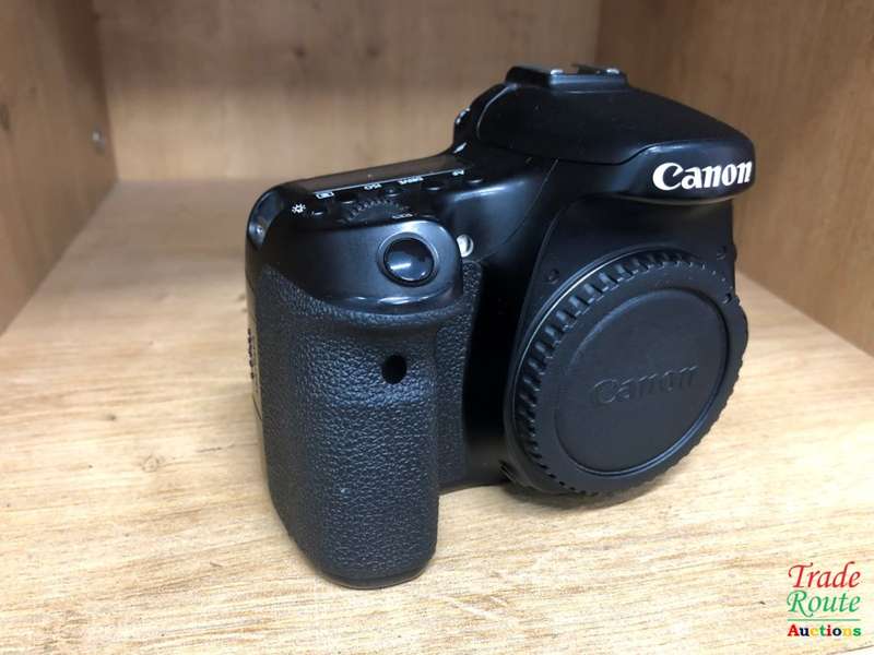 Canon EOS 70D DSLR CAMERA BODY *** 20.2 MP FULL HD