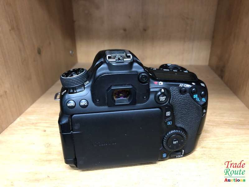 Canon EOS 70D DSLR CAMERA BODY *** 20.2 MP FULL HD