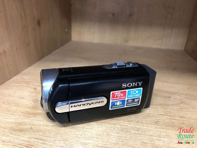 Sony DCR-SX22 Digital Video Recorder Handycam Camcorder - 70X ZOOM